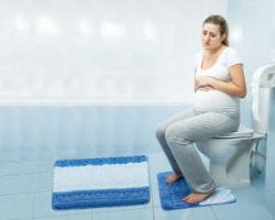 Запоры у беременных: симптомы, причины,как лечить, что кушать